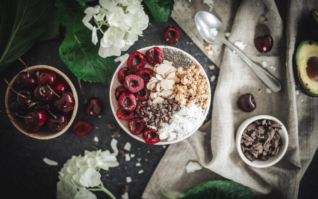 Very Cherry Chocolate Smoothie Bowl